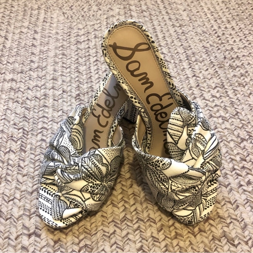 Sam Edelman Women's Oda Knot Open Toe Mule Sandal Heels, Black & White, Size 9